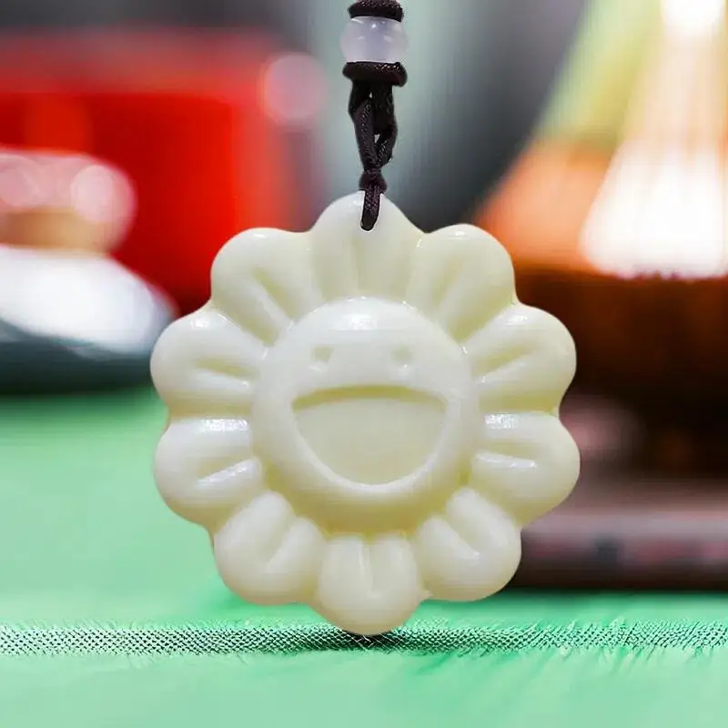 

Natural Real Jade Sunflower Pendant Necklace Luxury Gifts for Women Men Talismans Gift Vintage Charm Carved Jewelry Gemstones