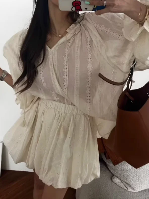 

Elegant Long Sleeve Embroidered Floral Shirt Skirt Set Women's Fashionable Ageless Half-length Skirt Ensemble Winter Season