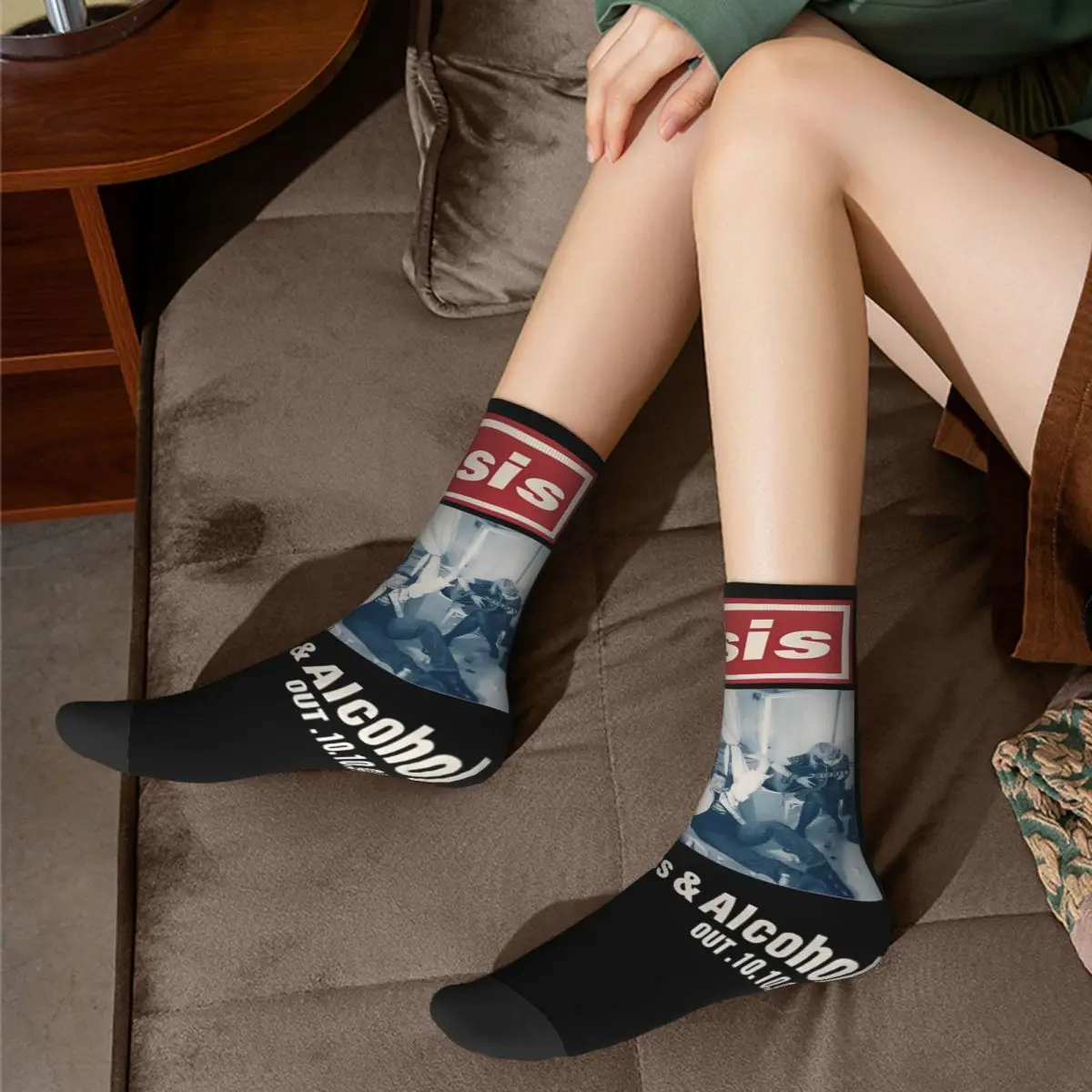 Fashion Oasised 90s Rock Music Soccer Socks Polyester Crew Socks for Unisex Sweat Absorbing