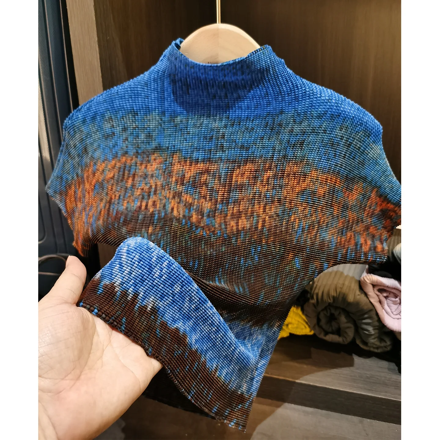 

Miyake Pleated 2026 Corn Grain Pleated Short-sleeved T-shirt New Design Sense of Hundred Slim Stand-up Collar Short Top Female