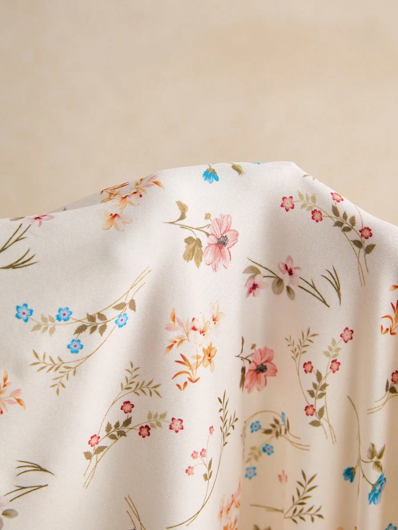 

Женское платье с цветочным кружевом, V-образным вырезом, без рукавов, приталенное, с подолом в форме русалки