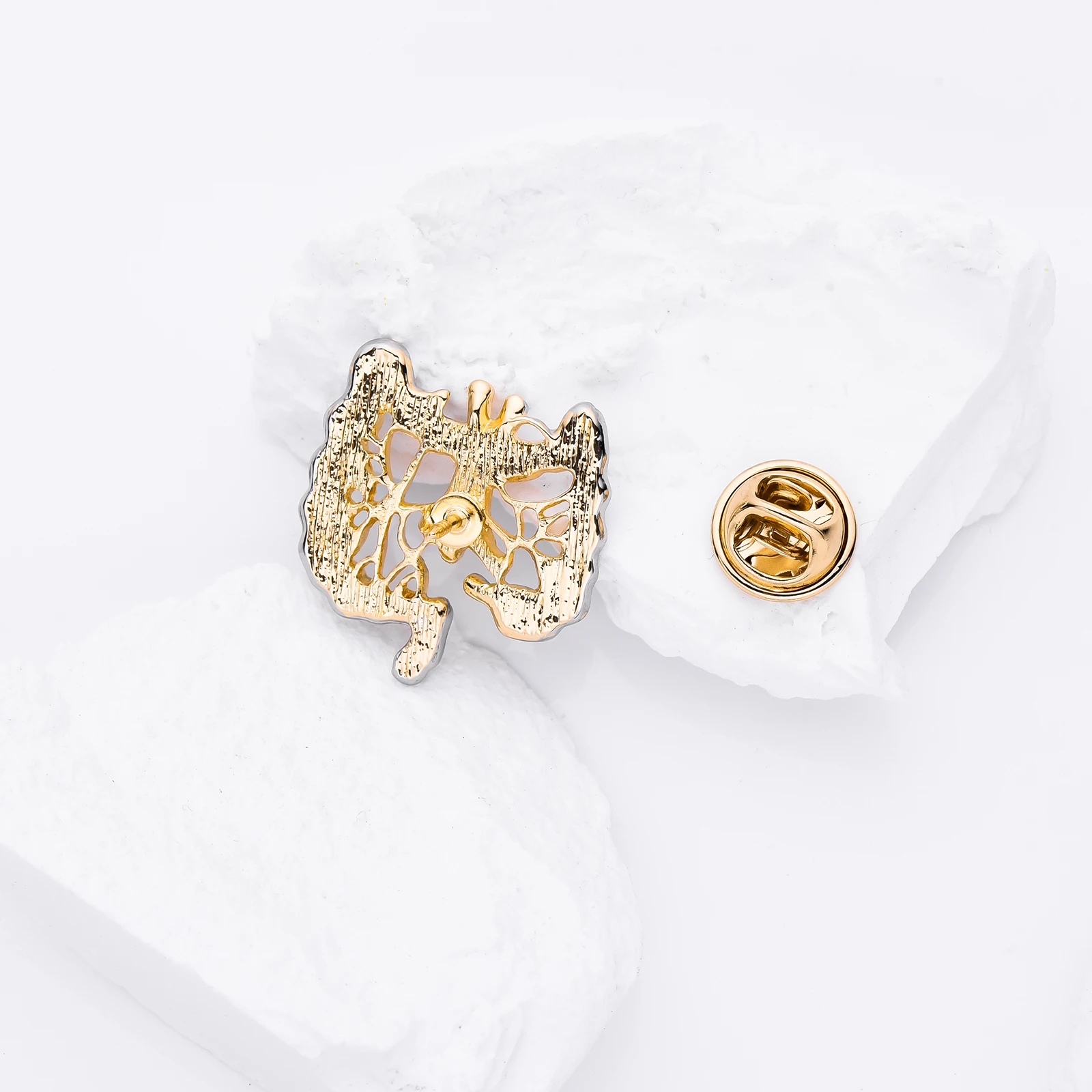 Catuni Medical Anatomy Gut Intestine Brooch Pin  Digestive System Small Intestine Badge Exquisite Jewelry Gift For Doctor Nurse