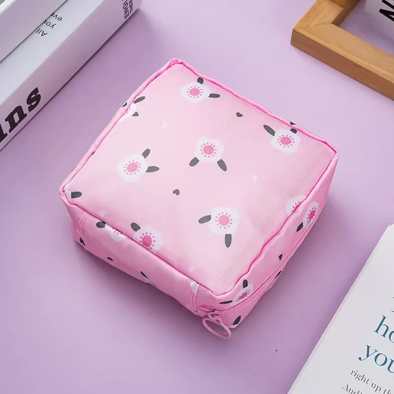 Aufbewahrungstasche für Damenbinden und Tampons, tragbarer wasserdichter Organizer mit Cartoon-Muster, diskrete Periodentasche Hygienebeutel Damen Menstruations-Organizer wasserdichte Kosmetiktasche Tampon-Etui komp – Detail 12