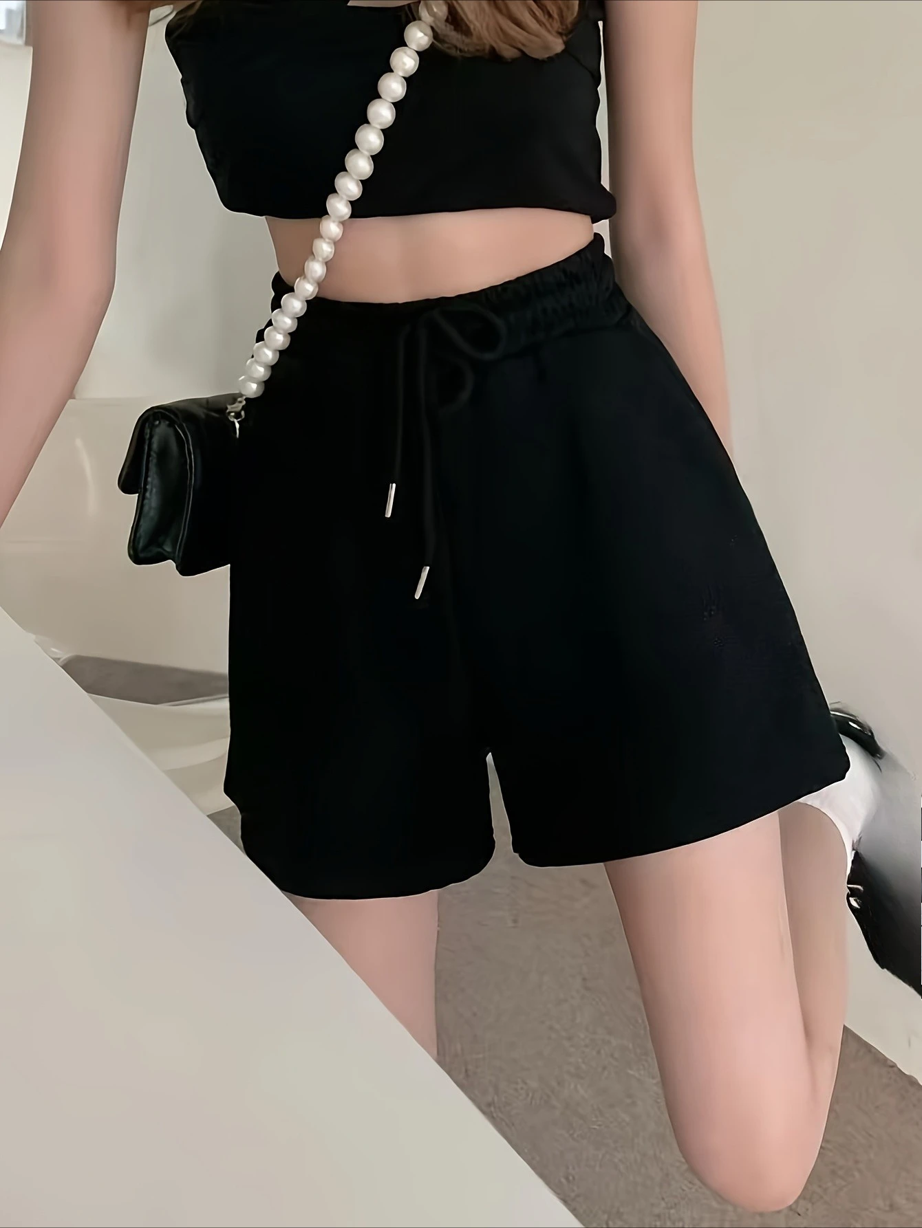 

Women's Summer Solid Color Casual Shorts Elastic Waistband Sweat-wicking and Breathable Suitable for Sports Running and Fitness