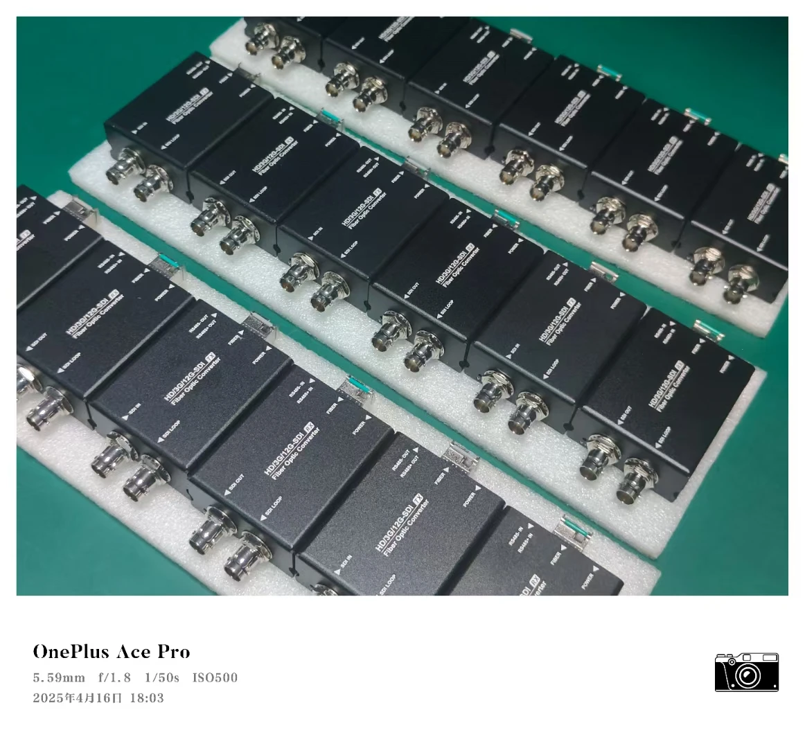 

1 channel forward 12G SDI video with loop out 1 channel reverse RS485 Data 10km lc 12G-SDI Fiber Optic Converter extender