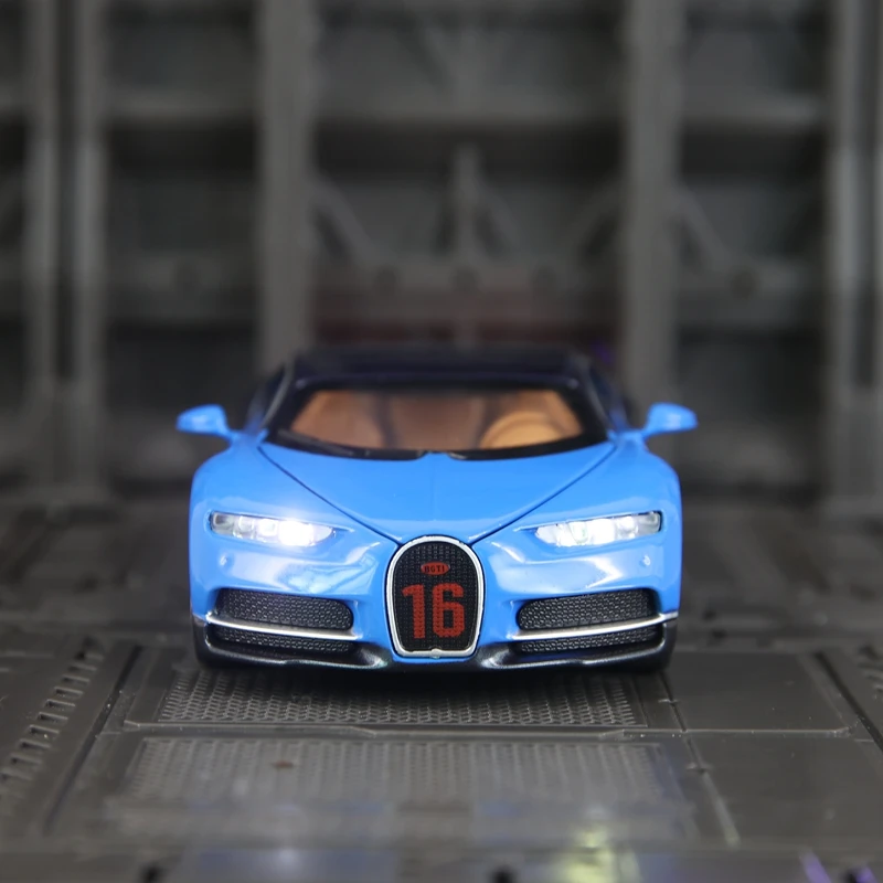 1:32 simulation Bugatti Chiron alloy car model with openable doors and sound and light, supercar racing accessories