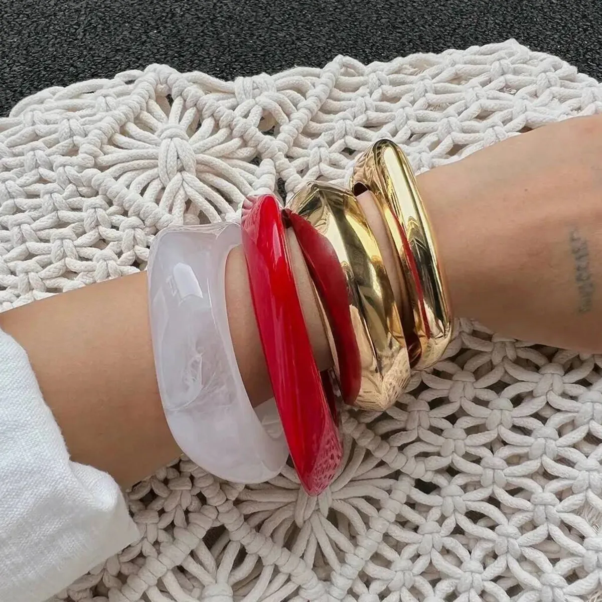 

KunJoe 4 Styles Trendy Red Resin Acrylic Irregular Bangle Bracelet for Women Hip Hop Geometry Metal Spring Open Bangle Jewelry