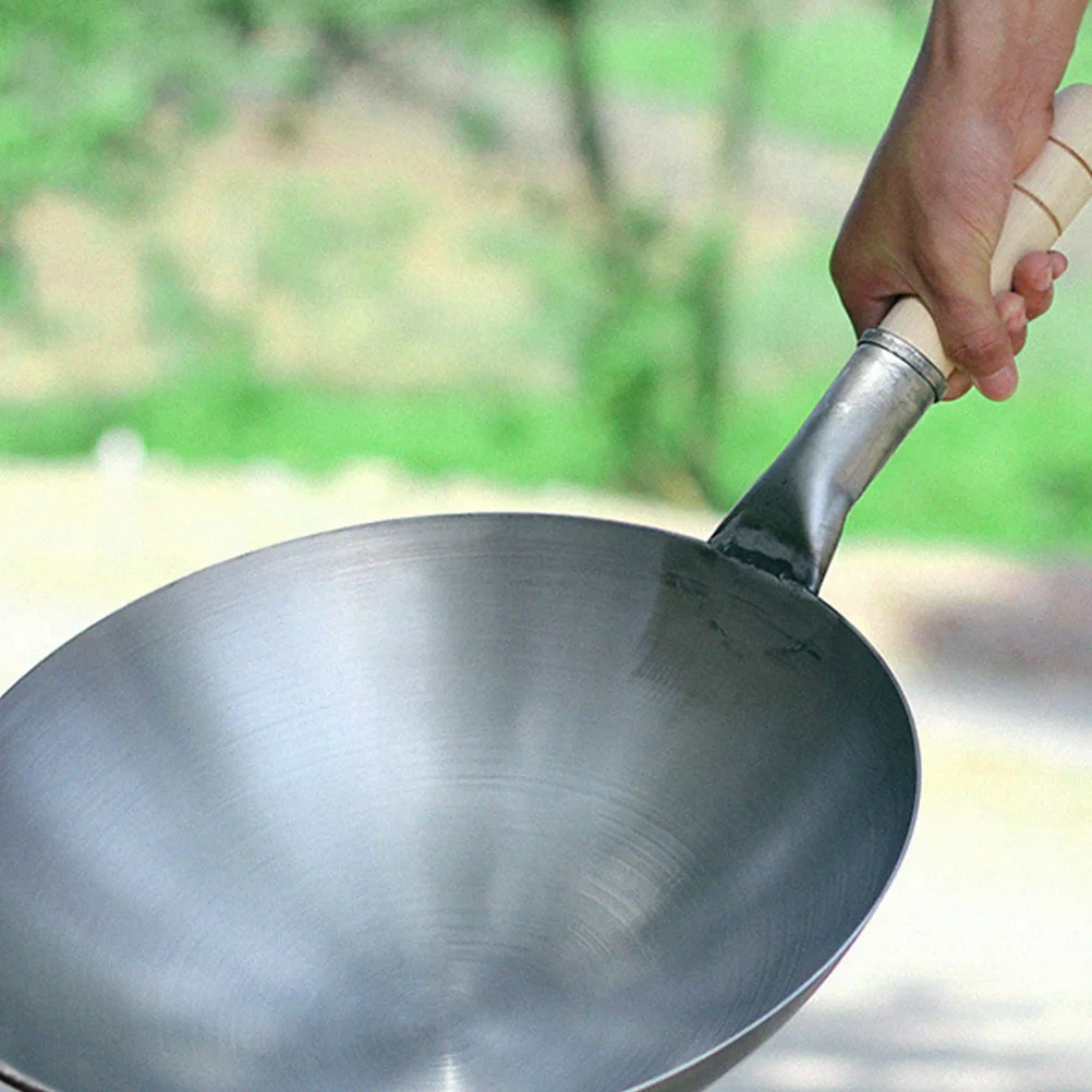 

Heavy Duty Cast Iron Non-Stick Wok Cooking Pan With Wooden Handle For Gas Stove Heat Resistant Fry Pan Kitchen Utensil