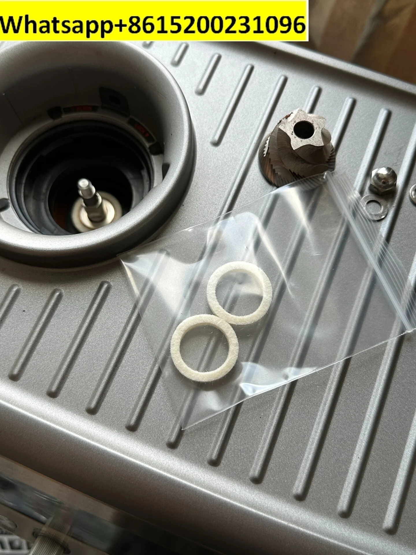 Coffee machine accessories with thickened wool ring pad, universal for 870 878 grinder bean compartment