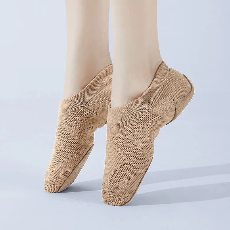 Slip-on Jazz Shoes for Women Girls Lightweight Breathable Mesh Indoor Modern Dance Shoes For Women Teaching Practice