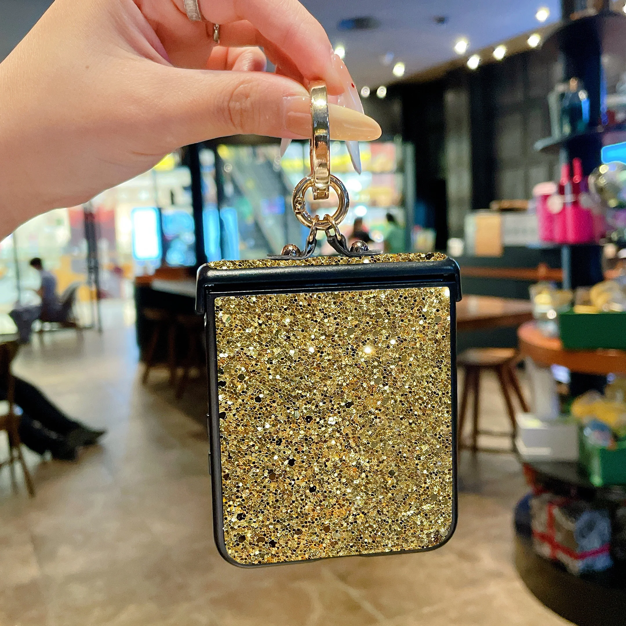 Parıltılı Altın Renkli Yapay E - Phone Cases Z Flip 6 incelemesi ve fiyatı