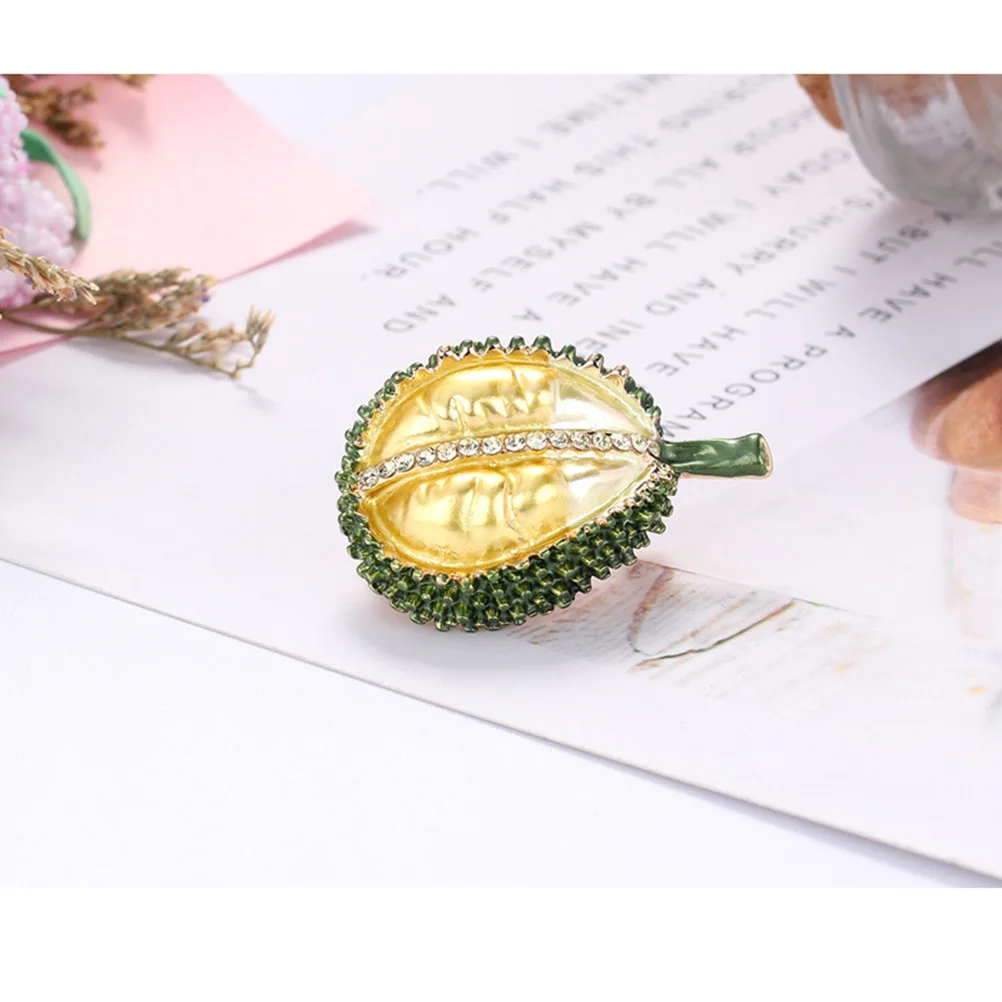 

1 Pack/ Precise Fruits Brooches Creative Alloy Multipurpose Costume Props Brooches for Decoration