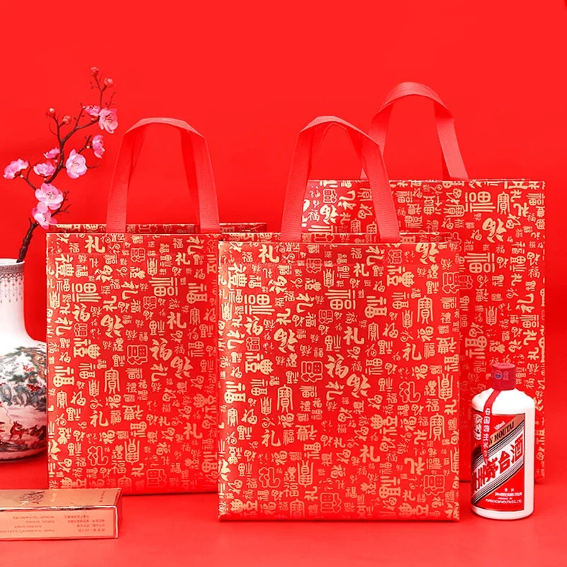 Chinese New Year Gift Bag 2025 Chinese Lunar Year Packaging Supplies Gifts Box Festival Non-woven Fu Word Red Lucky Tote Bags