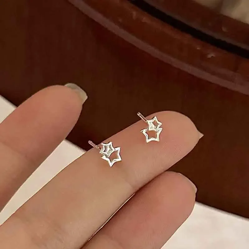 2024 Trend Zilver Kleur Plated Hollow Shining Star Hoop Earring voor Vrouwen Mode Vintage Accessoires Esthetische Sieraden Cadeau