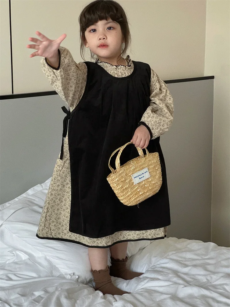 Autumn New Childrens Clothing Korean Girl Corduroy Vest Skirt Dress Simple Fashion 2024 Versatile Sweet Fashion Simple