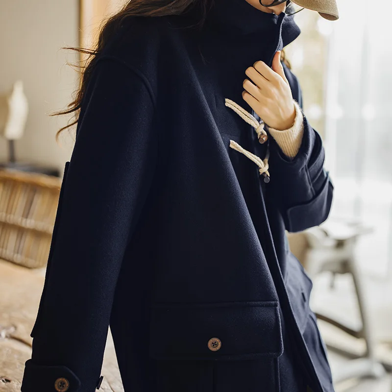 Damski płaszcz Maden, imitacja wełny, z kapturem, gruba kurtka zimowa, średniej długości, w stylu vintage preppy, luźny krój, do pracy, z guzikami z rogu. — zdjęcie 3