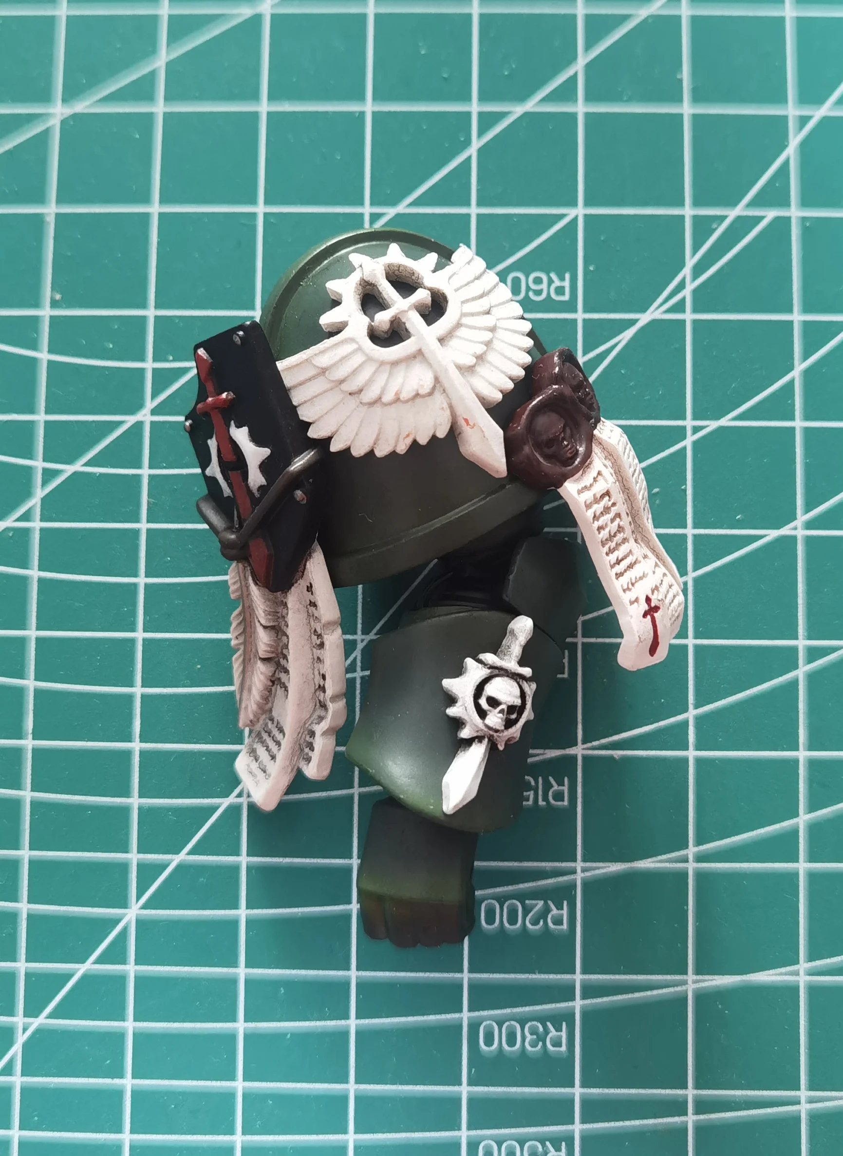 ジョイトイ ウォーハンマー40K 1/18 ダークエンジェルズ グランド
