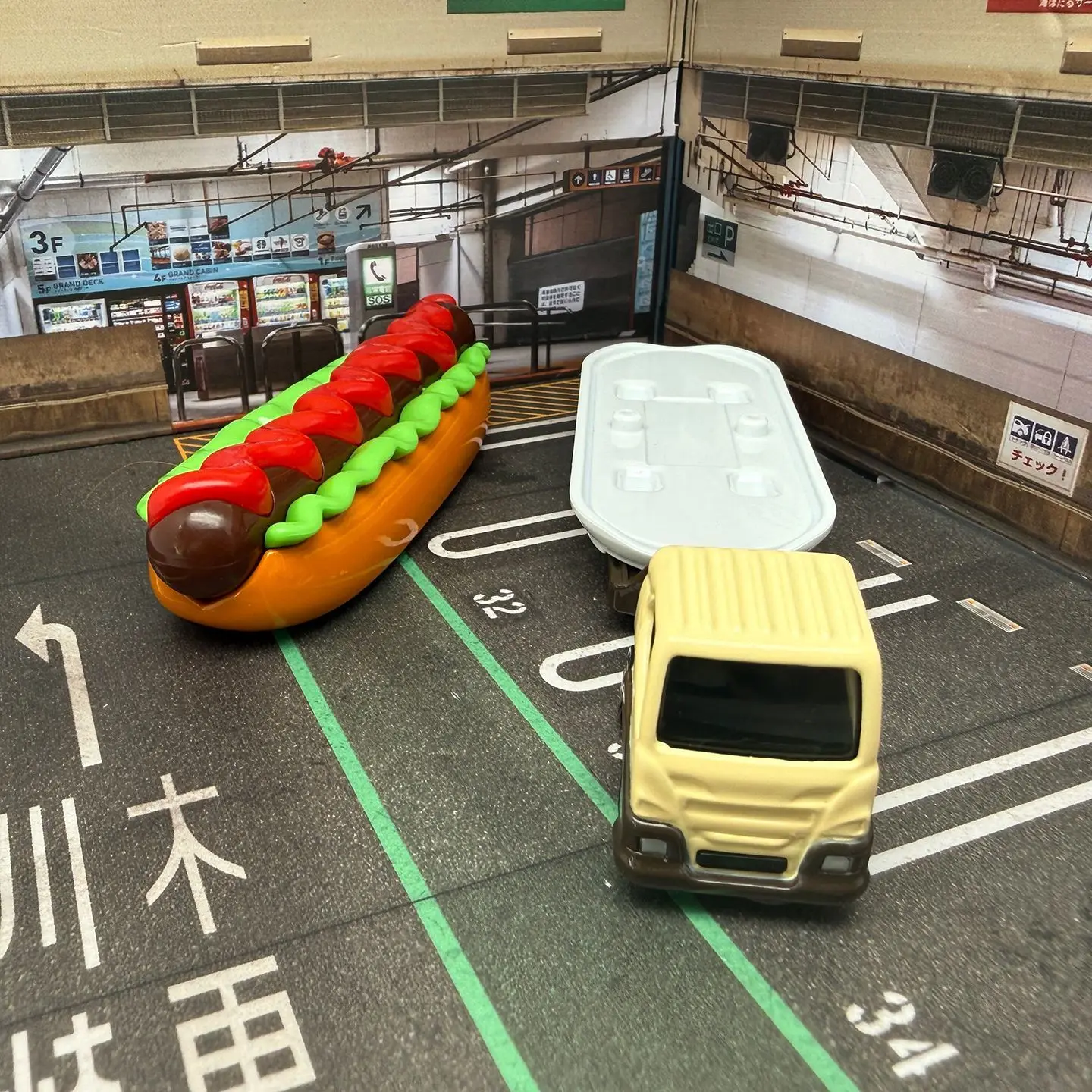 

Коллекционная модель автомобиля Tomica №146 «Хот-дог» из литого сплава, масштаб 1:64, имитация транспортного средства, сувенир, украшение для рабочего стола, праздничный подарок