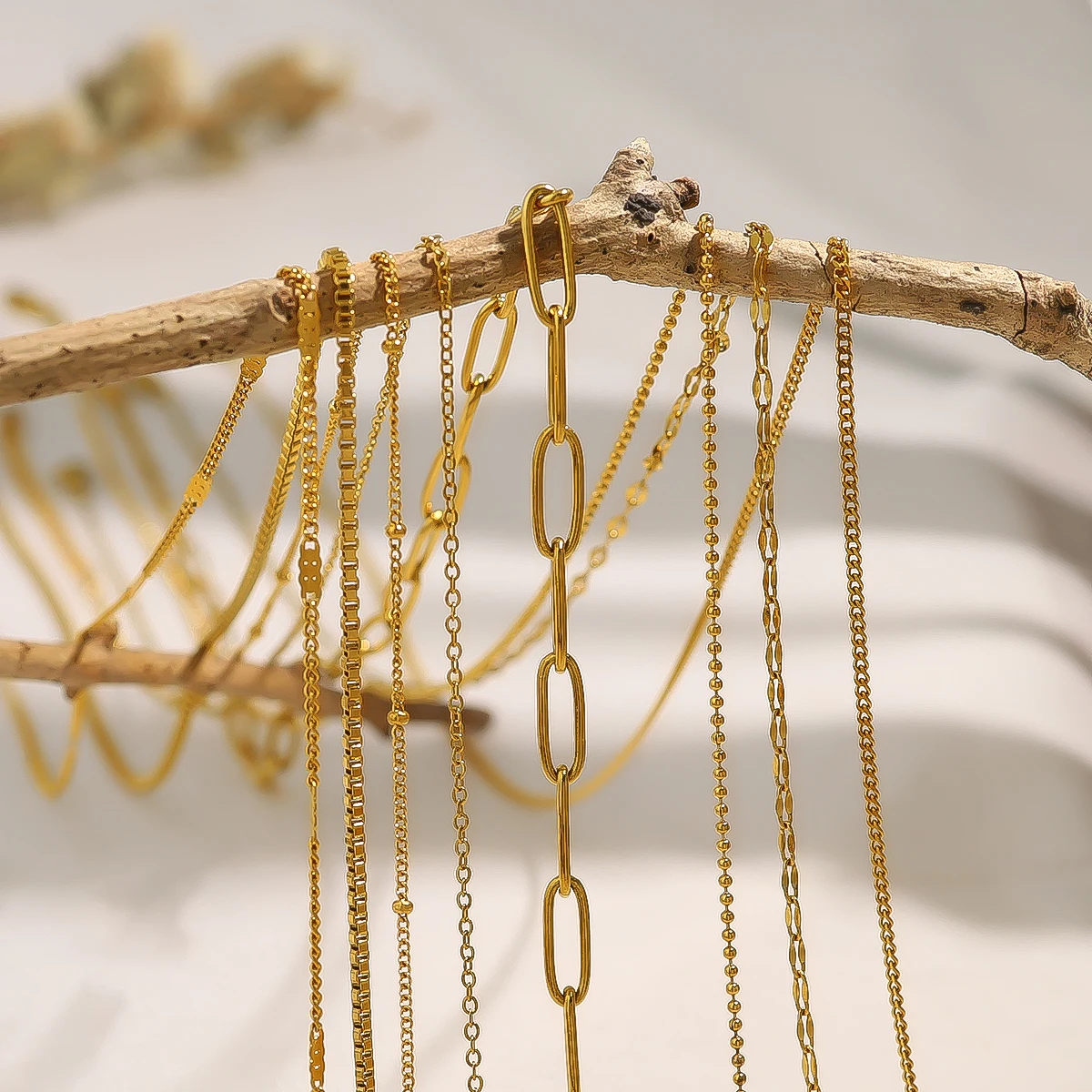 WILD & FREE Stainless Steel Basic Chains Necklaces for Women Trendy Classic Fashion 18K Gold Plated Waterproof Jewelry