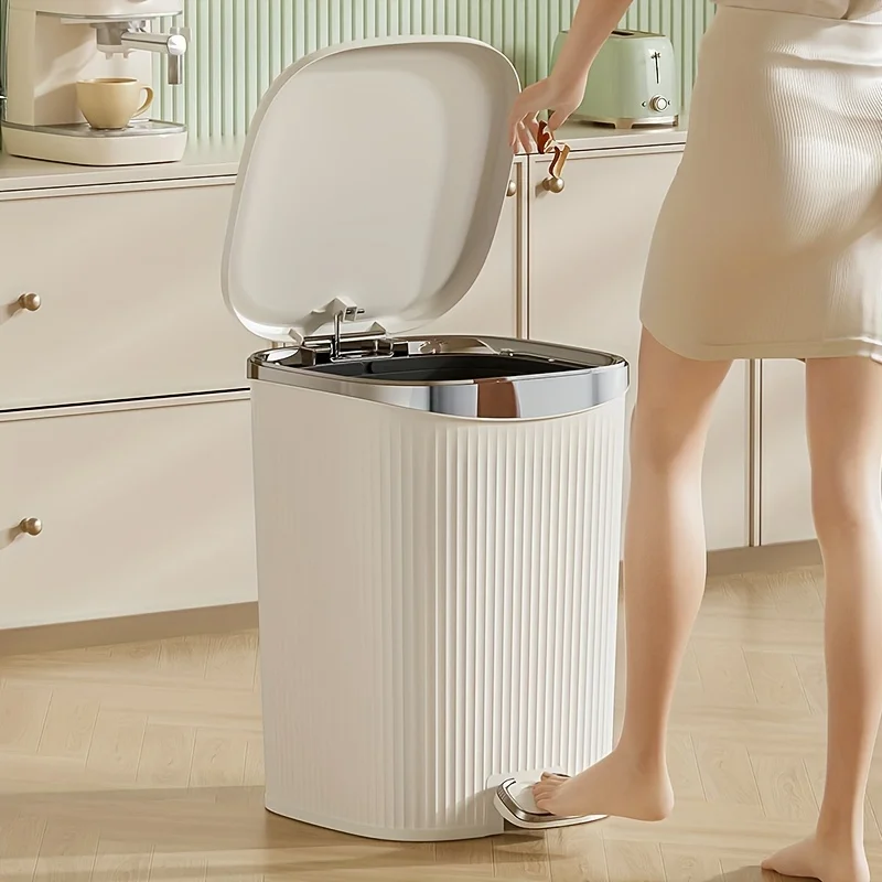 

Spacious 3.96gal Trash Can With Pedal - Easy Empty, Detachable Inner Bucket For Living Room, Kitchen, Bedroom, Bathroom