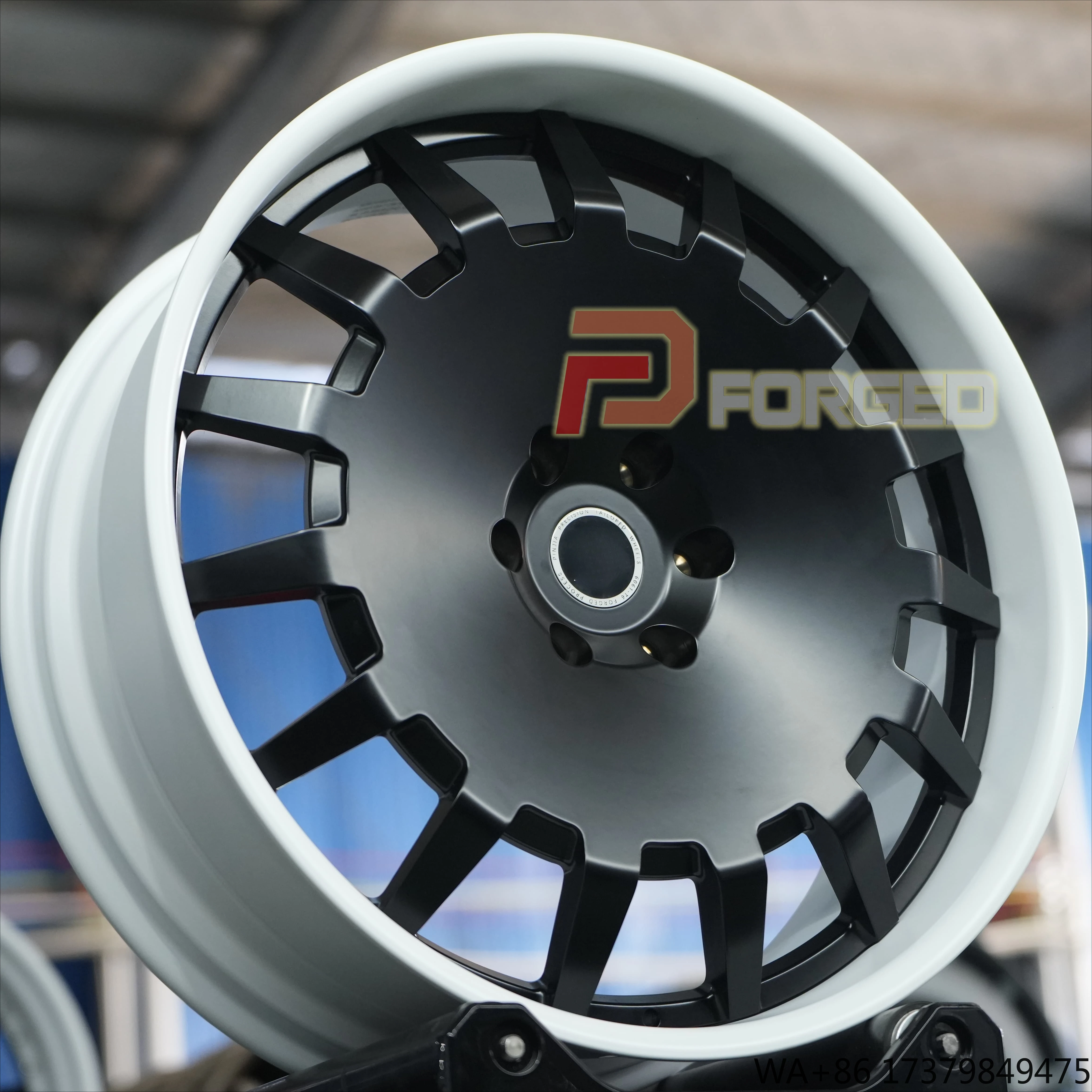 

Full-size SUV WheelsLarge-size High-strength Forged Wheels Alloy aero Wheels for Escalade BMW X7 and Other Large Vehicles.