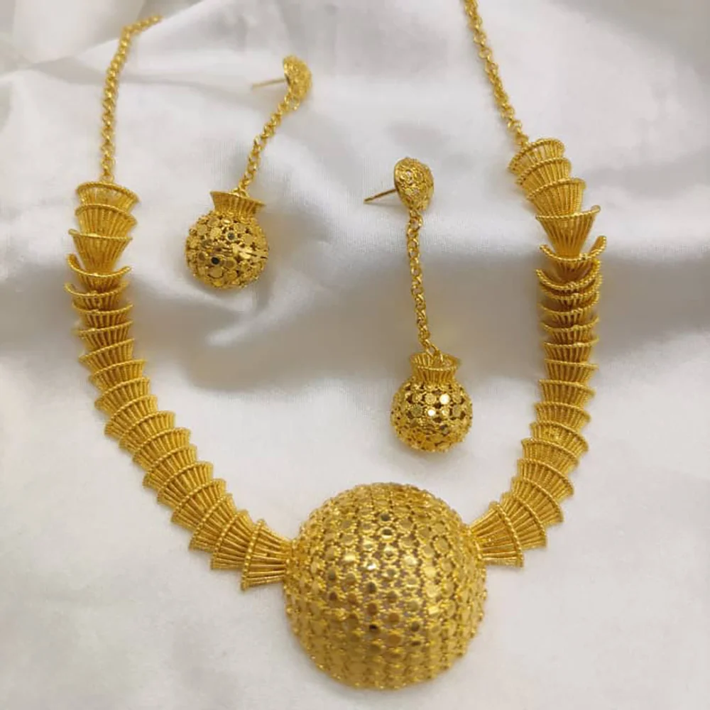 

Dubai Gold Color Jewelry Set for Women Beads Design Pendant Necklace Drop Earrings Set for Engagement Bride Jewelry Brazilian