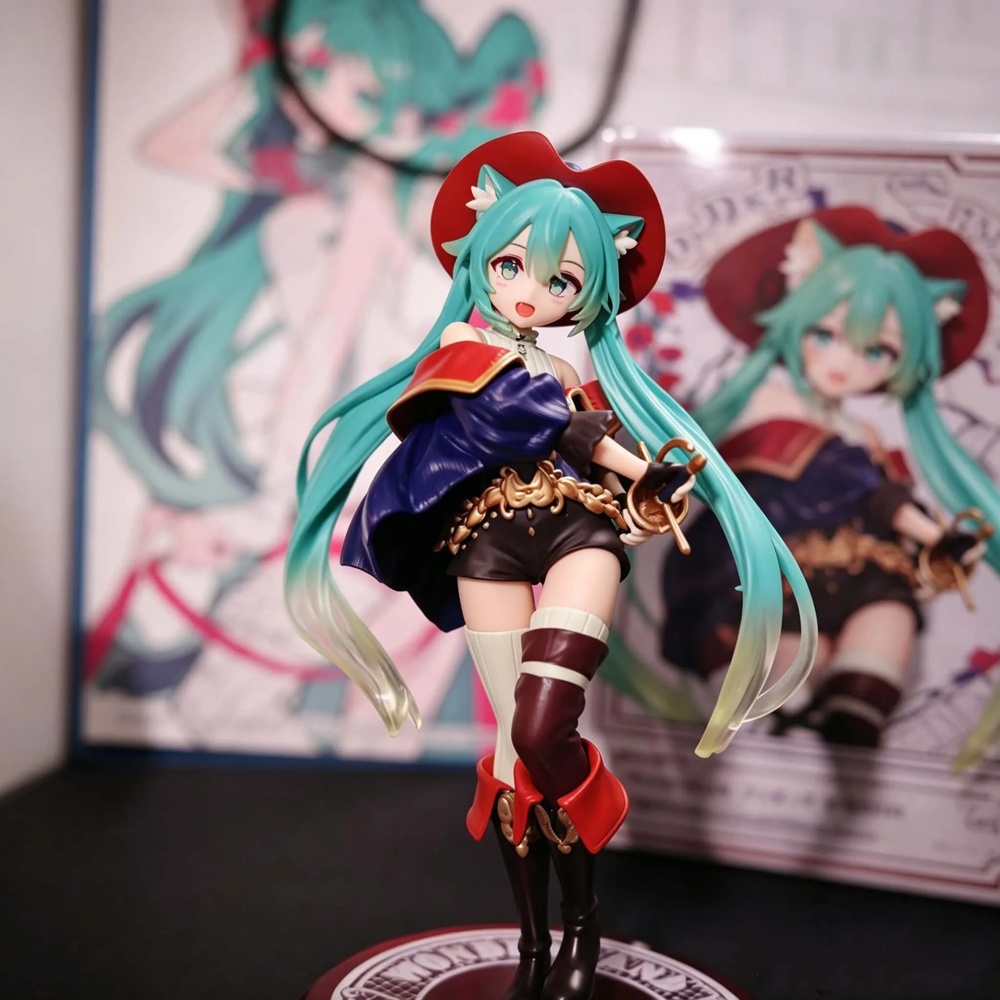 figura-de-anime-sexy-hatsune-miku-moda-subcultural-figura-de-acao-miku-presente-de-natal-modelo-de-colecao-em-pvc-brinquedos