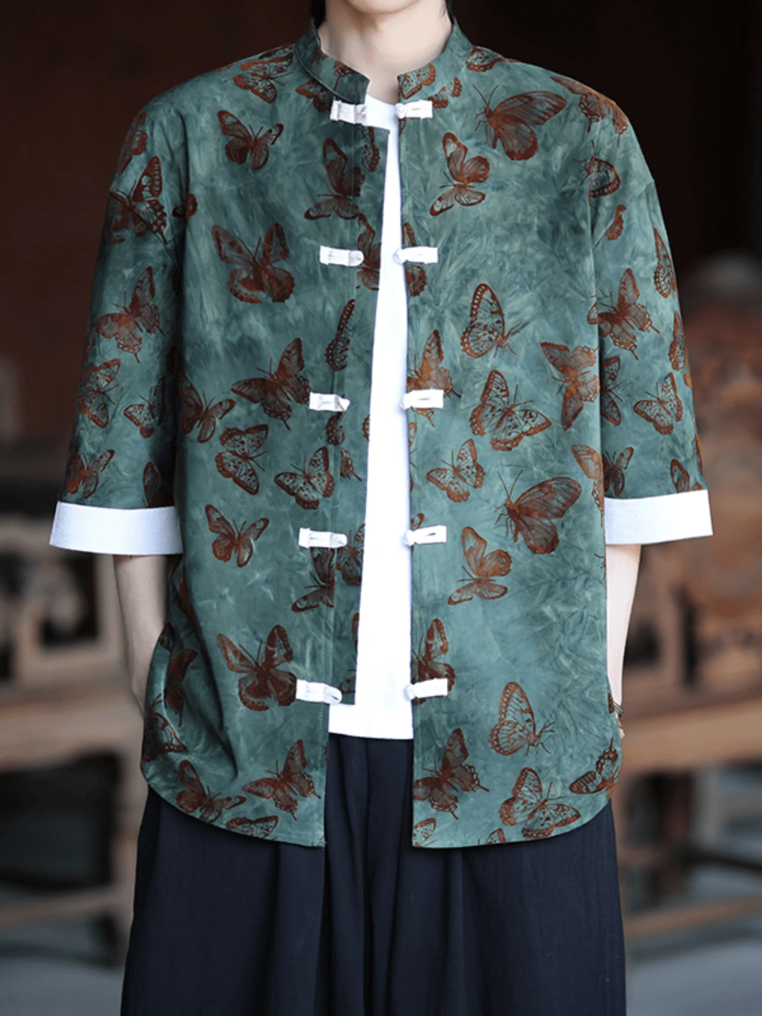 

Новая китайская винтажная повседневная мужская футболка с коротким рукавом из тонкого ледяного шелка, свободного кроя, большого размера, летняя, дышащая, легкая