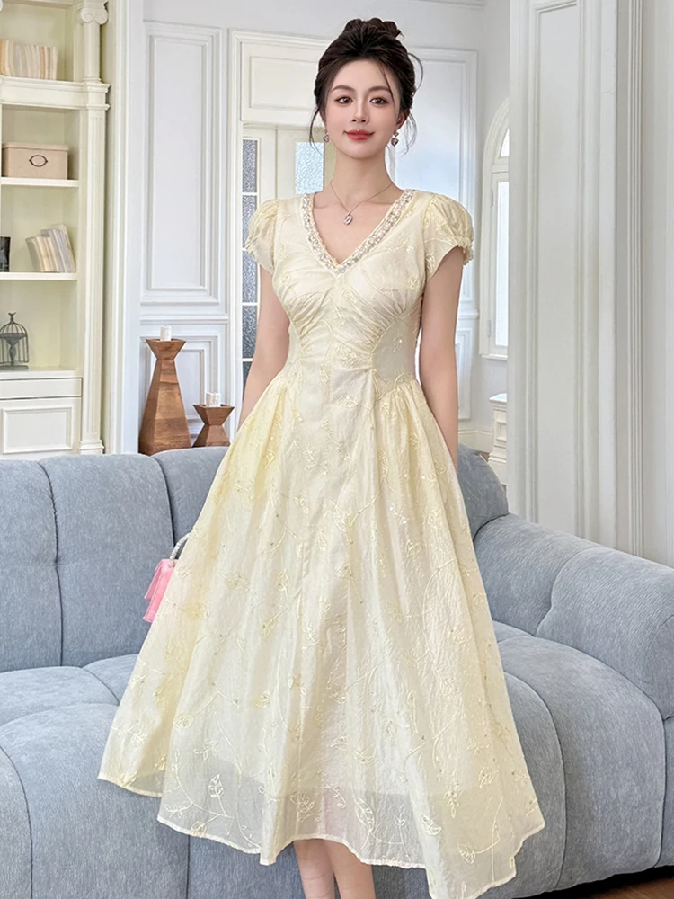 Dolce vestito da partito ricamato di lusso squisito diamante bordato di perle con scollo a V altalena abito femminile Fairycore estetico abiti da ballo