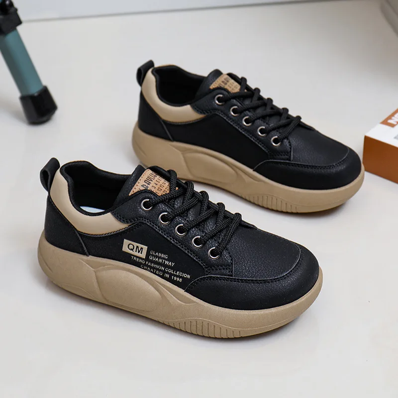 White Shoes Women's Spring 2025 New Korean Edition Versatile Thick soled Le Fu Casual Shoes