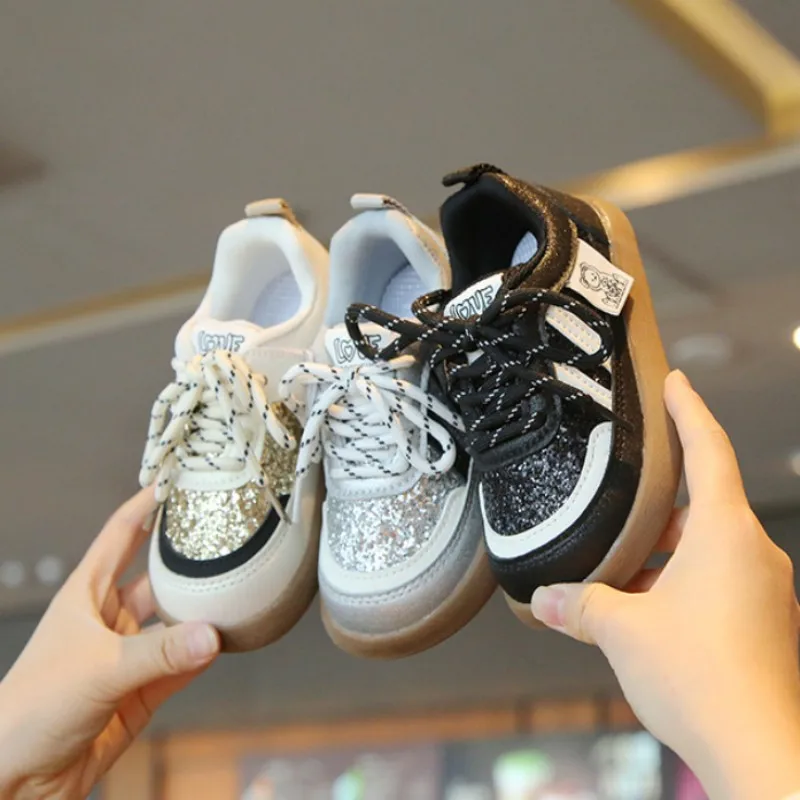 Children's Sports Shoes 2026 Autumn New Girls' Sequined Casual Shoes Boys' Soft Soled Baby Non-slip Board Shoes