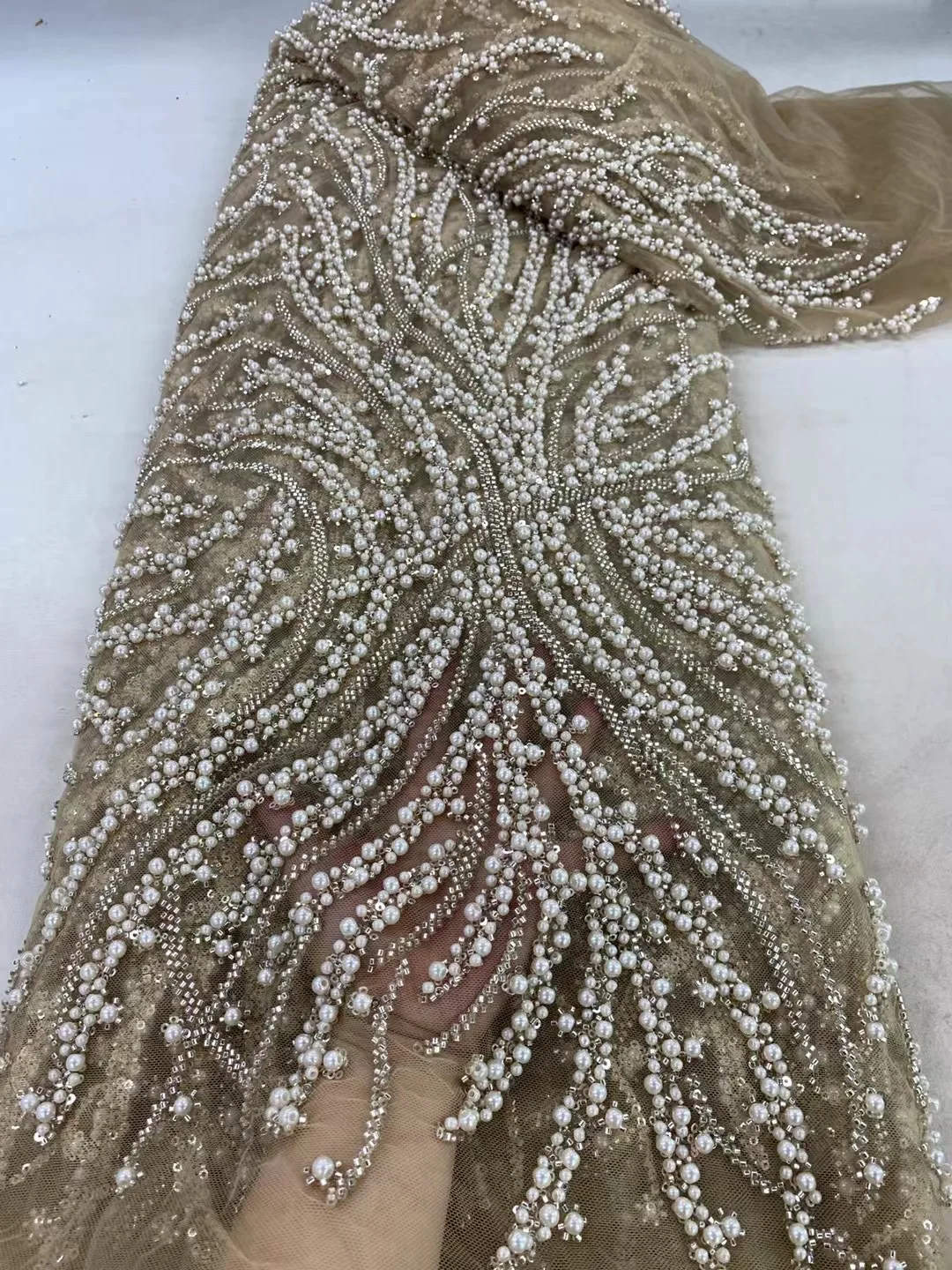 New Listing Fashion Dazzling French Sequins Lace Fabric With African Nigerian Beaded Lace Fabric For 5yards Wedding Dresses 2024