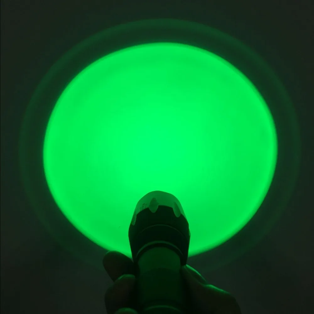Linterna táctica LED verde con zoom ajustable para caza y pesca - imagen 2