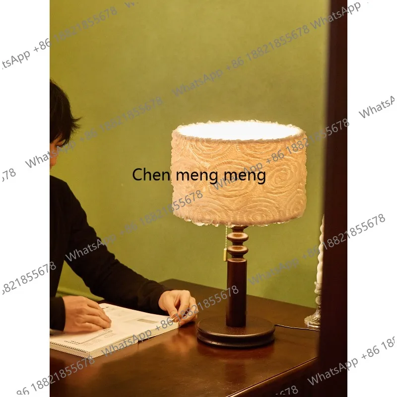 F150 Medieval style table lamp three-dimensional flower cover living room decorative lamp bedroom study retro atmosphere lamp