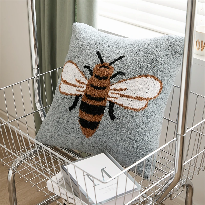 YIRUIO Bed Decorative Bee Pattern Pillow Case Super Soft Cozy Furry Kawaii Microfiber Knitted Cushion Cover 45*45 Pillow Cover