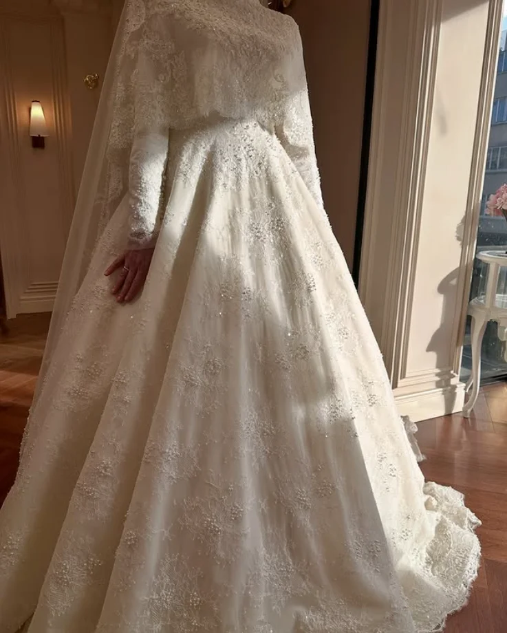 Luxury Princess Muslim CaftanWedding Dresses with Remove Cape Long Sleeve Customsized Lace Beaded Bridal Gown Garment Turkey