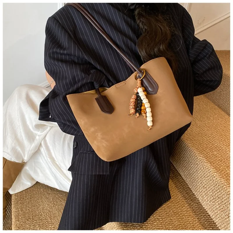 

Women's Fashion Suede Tote Bag with Beaded Charm for Office Work Daily Travel and Casual Street Outings Purses and Handbags