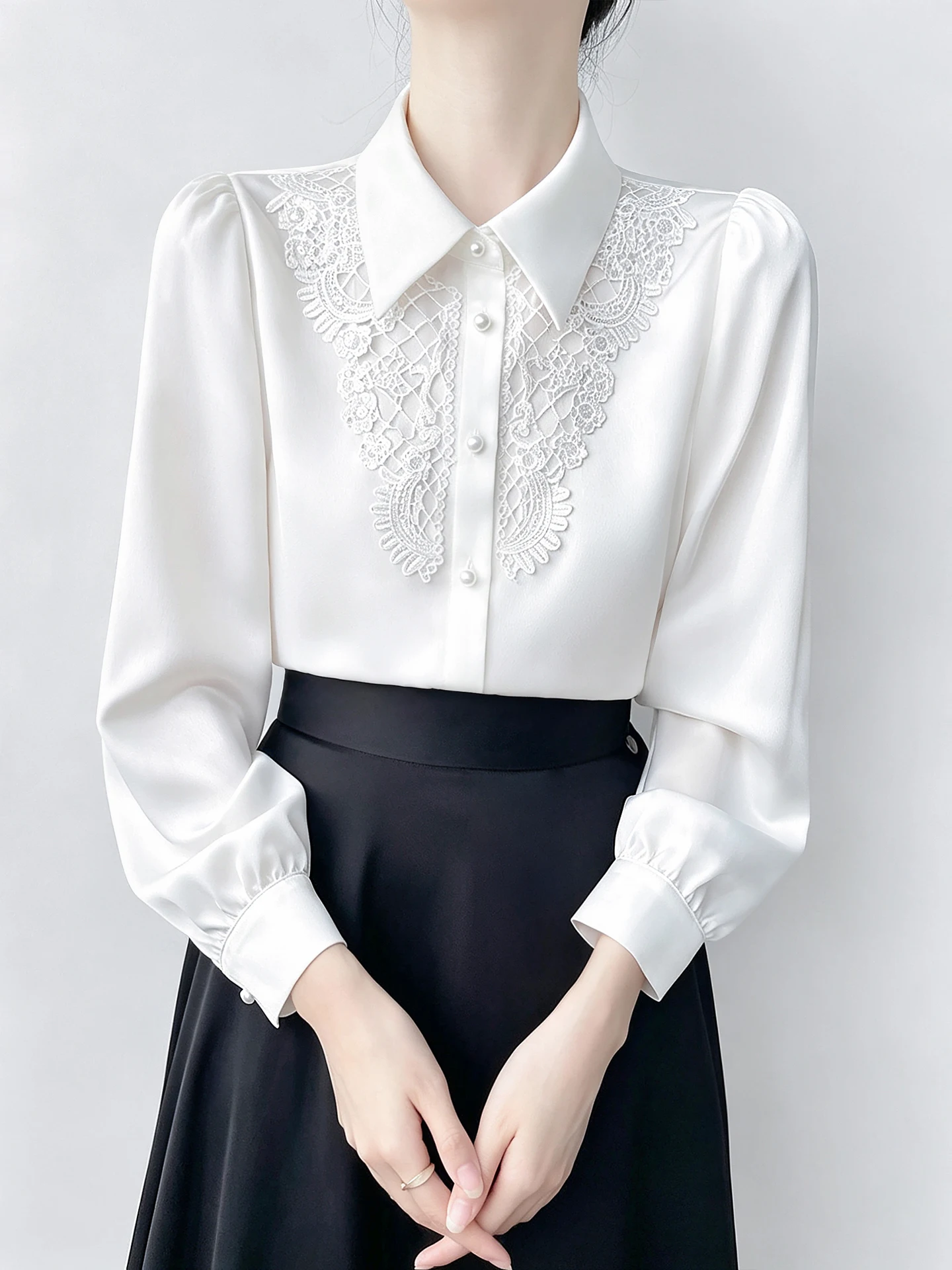 Elegante Camisa Blanca de Mujer con Bordado de Encaje, Cuello Mao, Manga Larga, Top de Satén con Caída, Estilo Coreano, Ideal...