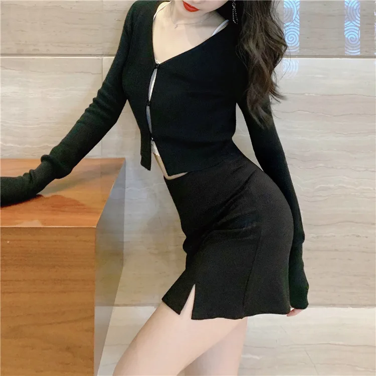 

3158 Pure And Rose Red Brightening Sexy V-Neck High Waist Short Soft Knitted Cardigan Sunscreen Jacket Coat