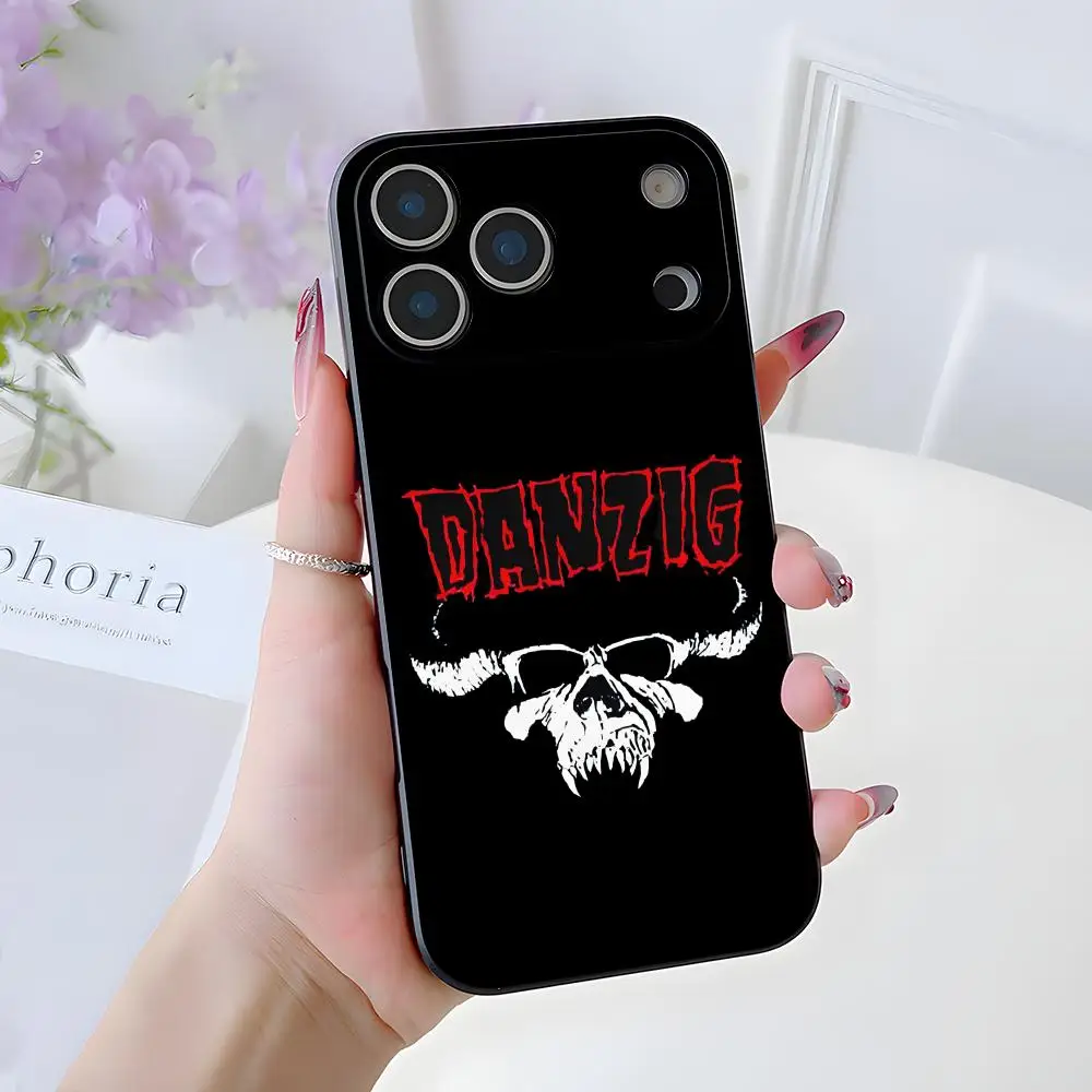 Funda de teléfono The Misfits Glenn Danzig Rock para IPhone 17 Air 16 E Pro Max 15 14 13 Mini 12 Pro 11 Max Plus carcasa suave negra