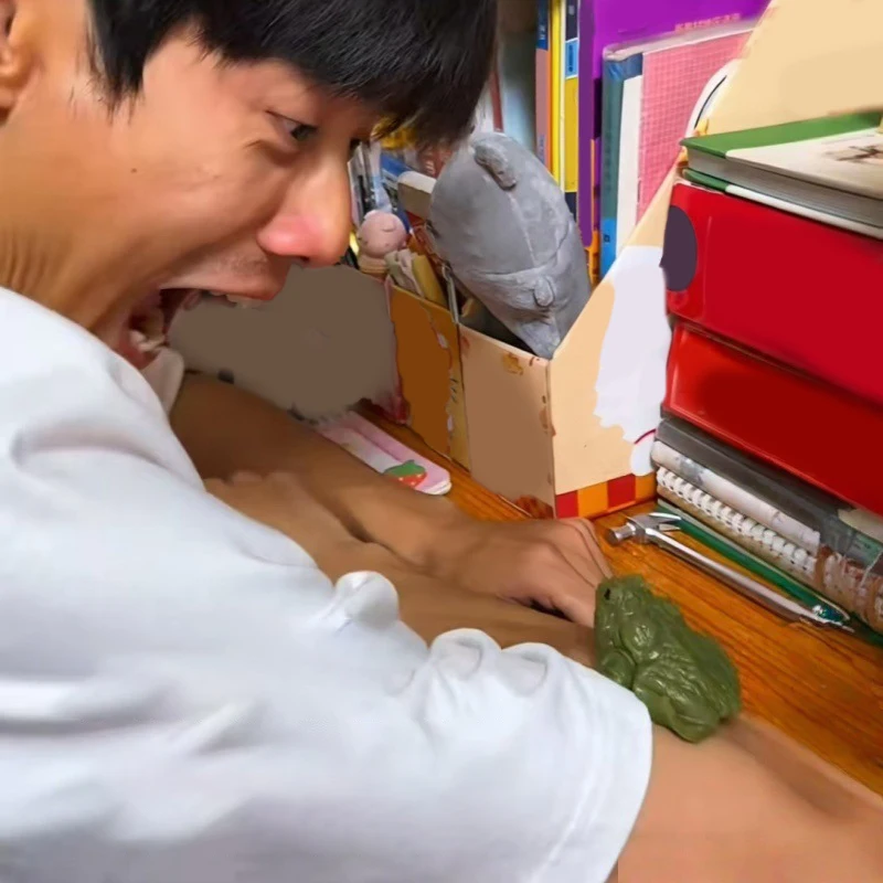 1/2개 재미있는 두꺼비 개구리 스퀴시 장난감 스트레스 해소 장난감 어린이용 재미있는 밈 파티 생일 선물 개구리 짜는 장난감