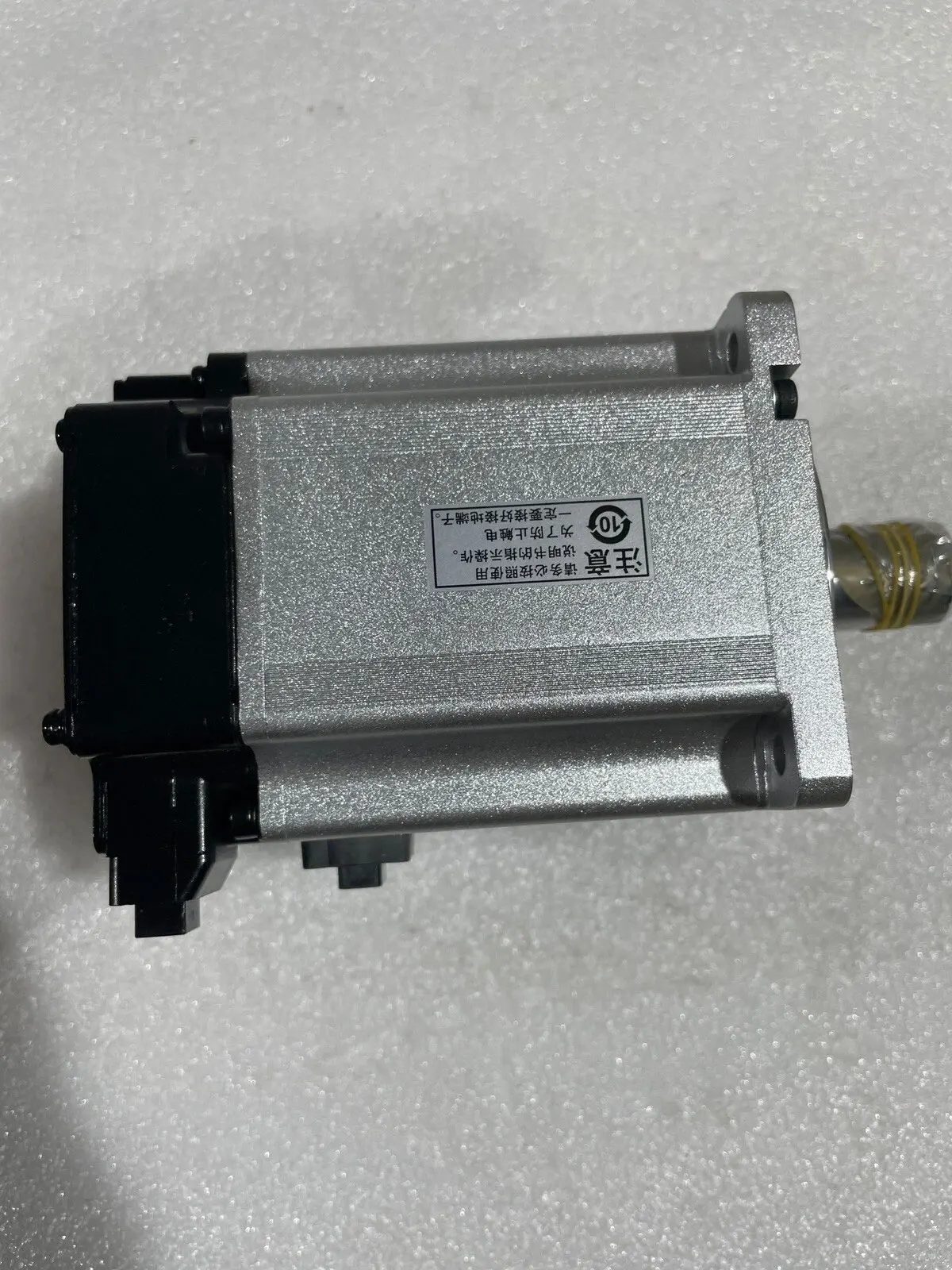 100% Brand New R88M…