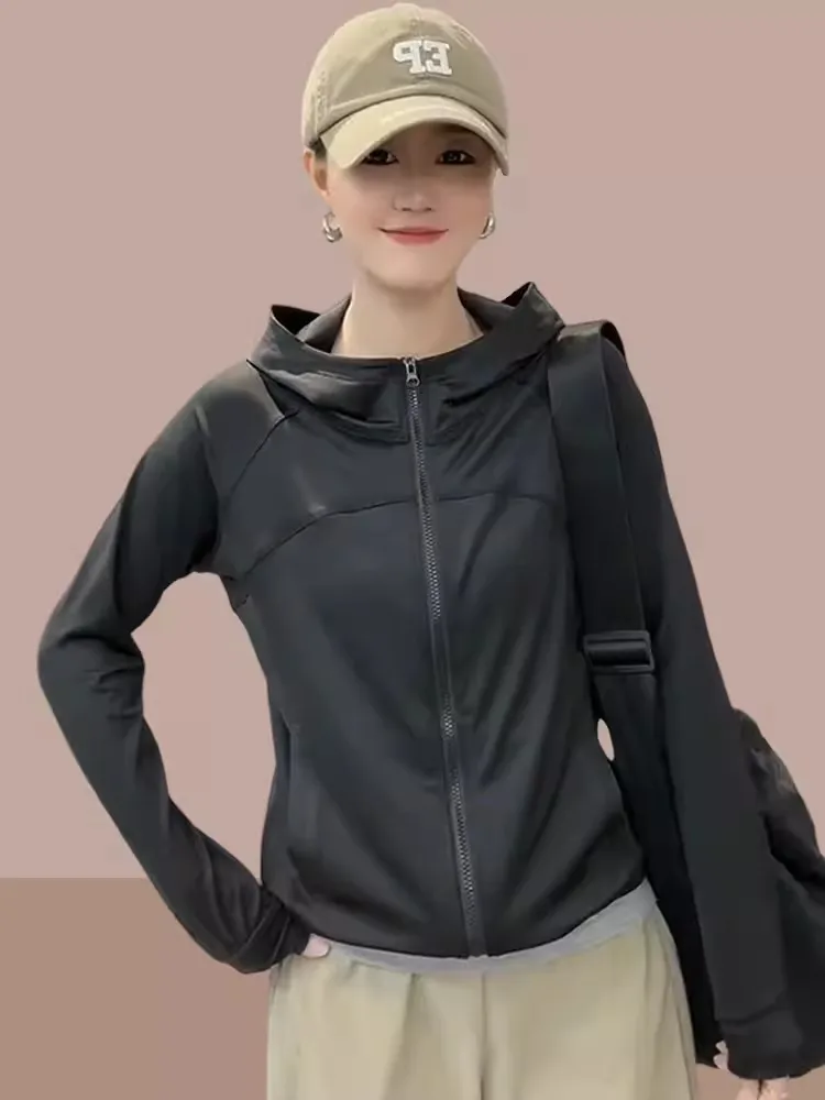 

Новая женская летняя куртка Slim Fit 2026 из ледяного шелка с УФ-защитой, дышащая, тонкая, с капюшоном, из полиэфирного волокна, с длинными рукавами