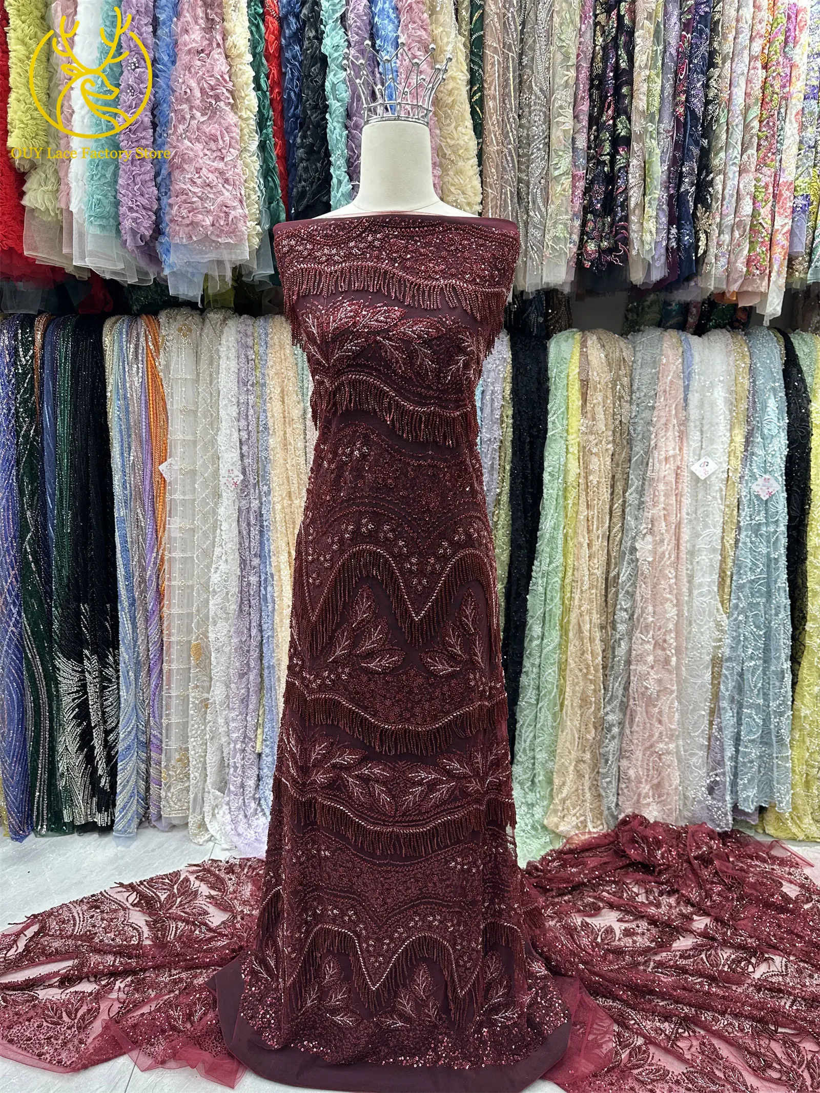 Goldener 3D-Hängeperlen-Spitzenstoff, hochwertiger afrikanischer Spitzenstoff, luxuriöser französischer Tüll mit Pailletten für Hochzeits- und Partykleider – Detail 8