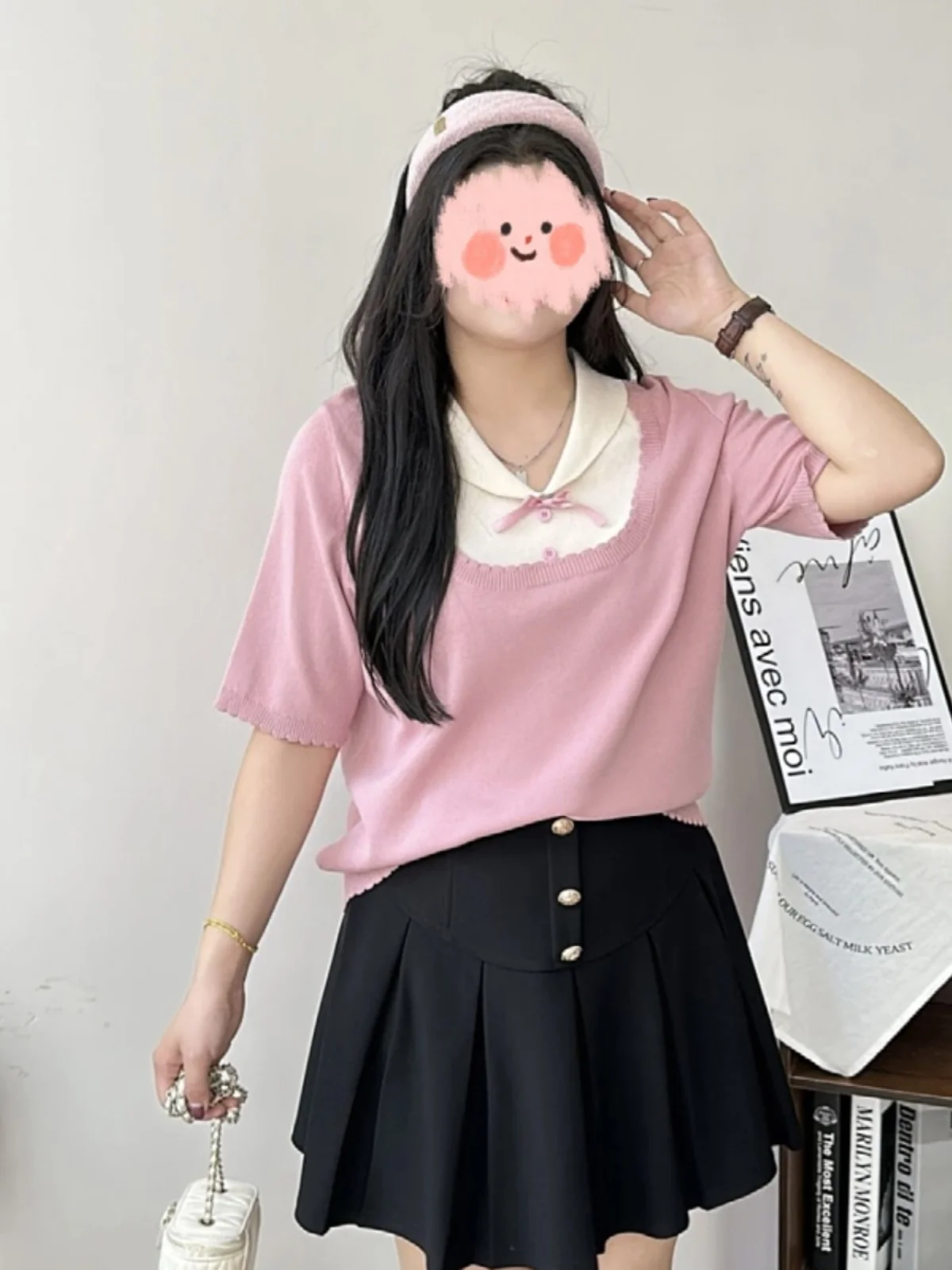 เสื้อยืดผู้หญิงไซส์ใหญ่ รุ่นใหม่ประจำฤดูร้อน 2025 คอวี สีพื้นเรียบง่าย ผ้าถัก ป้องกันริ้วรอย ทรงเข้ารูป สไตล์เกาหลี