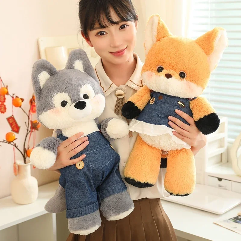 Adorável sonhador dos desenhos animados raposa lobo brinquedos de pelúcia fofo confortável huggable raposa lobo boneca vestindo jeans saia jeans presente perfeito para crianças