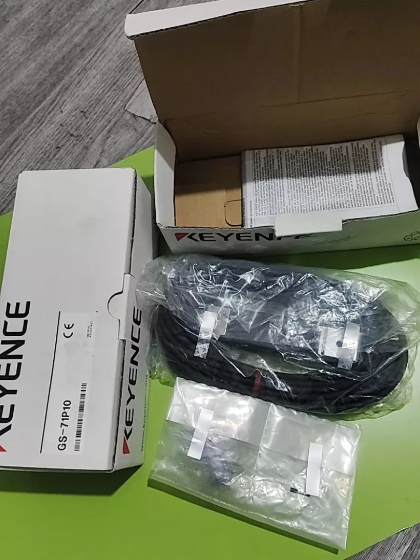 1PC  KEYENCE GS-71P10 GS71P10 Safety Interlock Switch #Xing