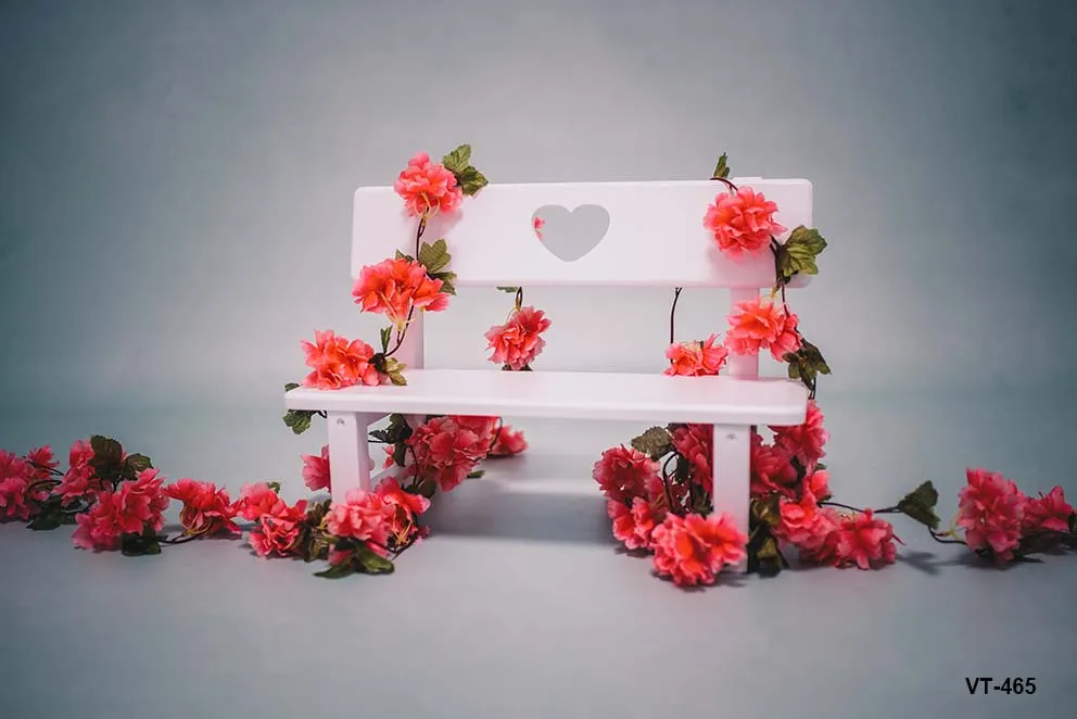 Fondo rojo con forma de corazón, decoración con globos, coches y nieve, ventana, flores, fiesta de boda, silla de pared de ladrillo, accesorios de fondo Bokeh