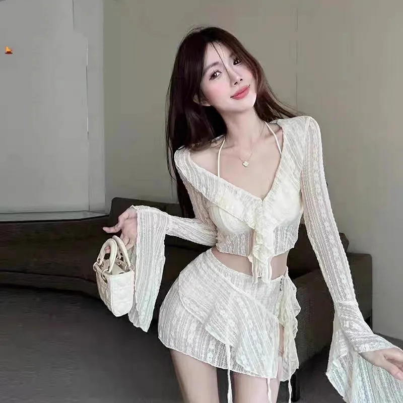 

Новый комплект купальников из четырех предметов с длинными рукавами и кружевом, 2024 года, сексуальный, для небольшой груди, с эффектом пуш-ап, женский бикини для отпуска