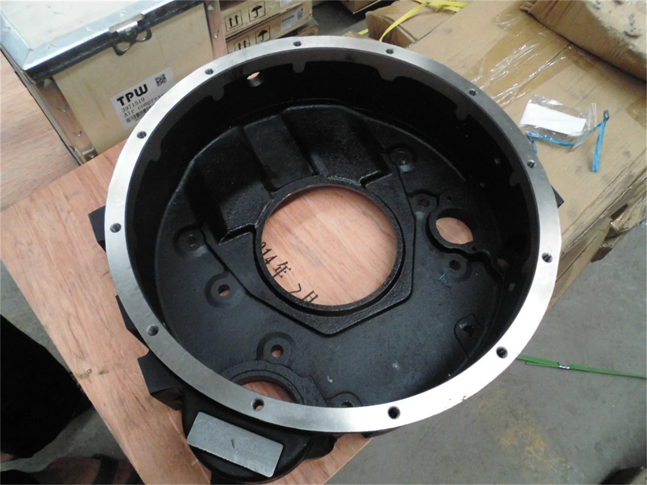 Cummins 4BT generator set marine construction machinery engine flywheel housing 4947579 4948019